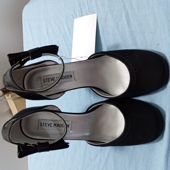 Black square toe Steve madden heels. Like new. - Picture 1 of 4